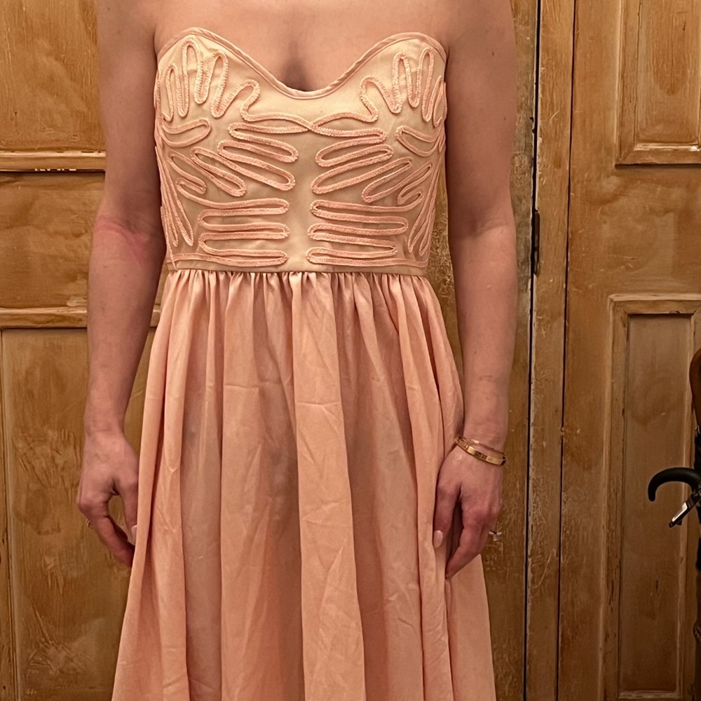 Pink strapless dress, size M. NWT.